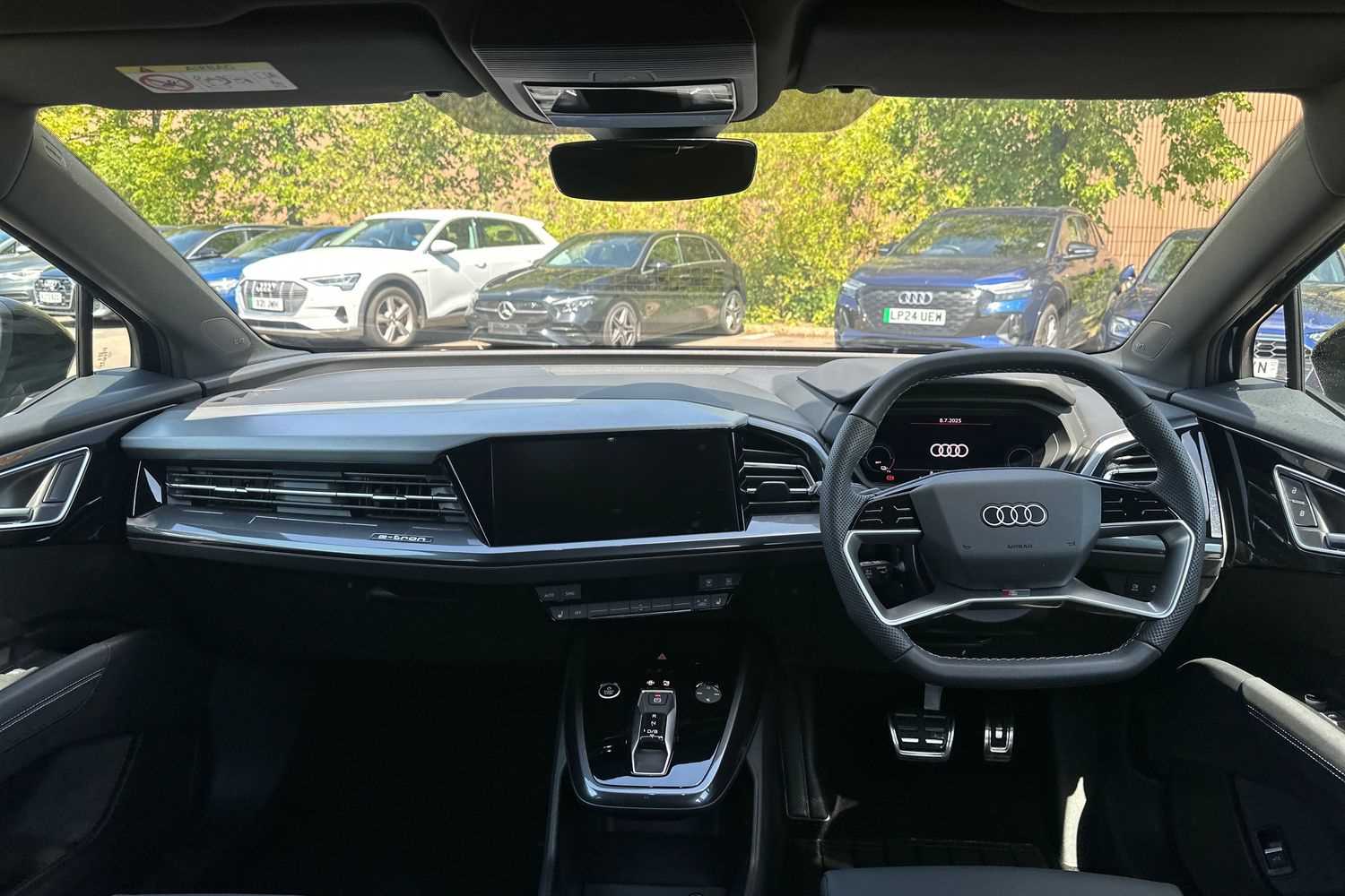 Used Audi Q4 e-tron 2025 for sale - 76016192: Photo 12