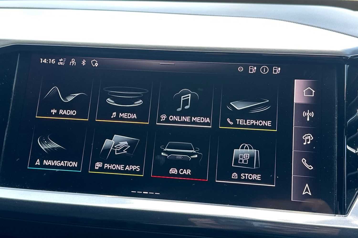 Used Audi Q4 e-tron 2025 for sale - 76016192: Photo 14