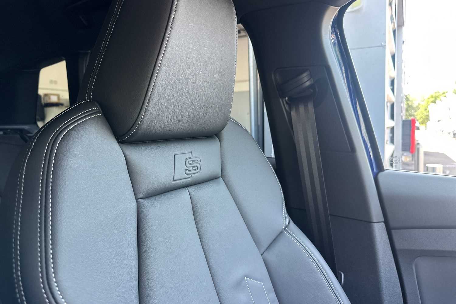 Used Audi Q4 e-tron 2025 for sale - 76016192: Photo 33