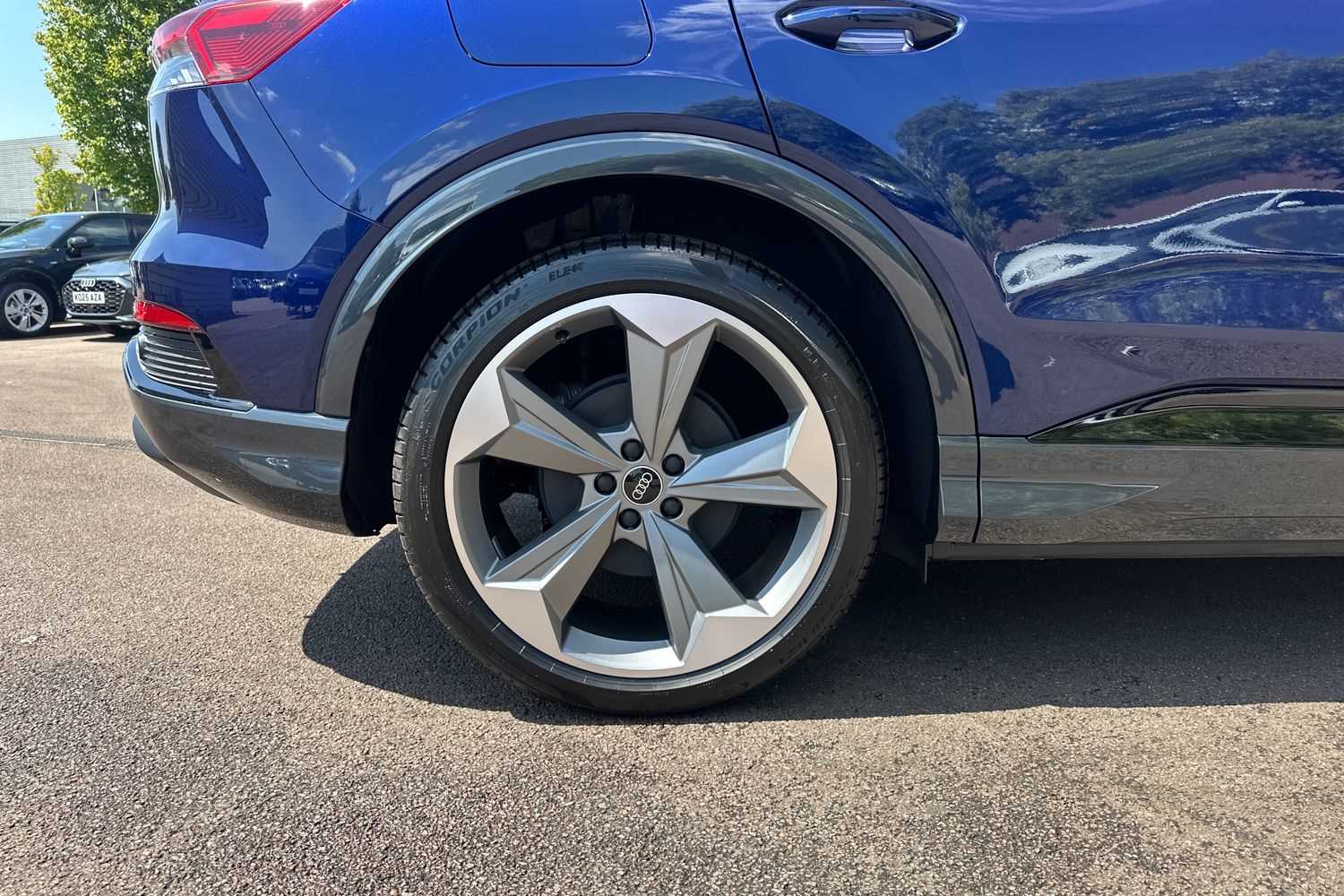 Used Audi Q4 e-tron 2025 for sale - 76016192: Photo 5