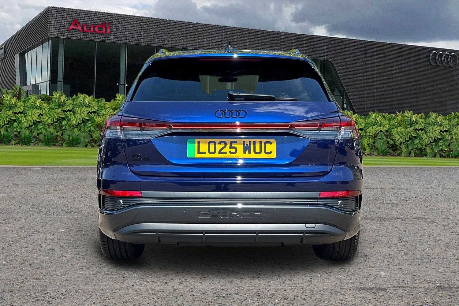 Used Audi Q4 e-tron 2025 for sale - 76016192: Photo 7
