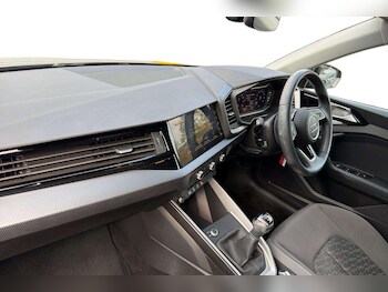 Used Audi A1 2023 for sale - 76156202: Photo 2