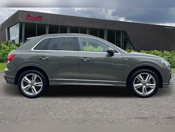 Used Audi Q3 2025 for sale - 75523003: Photo
