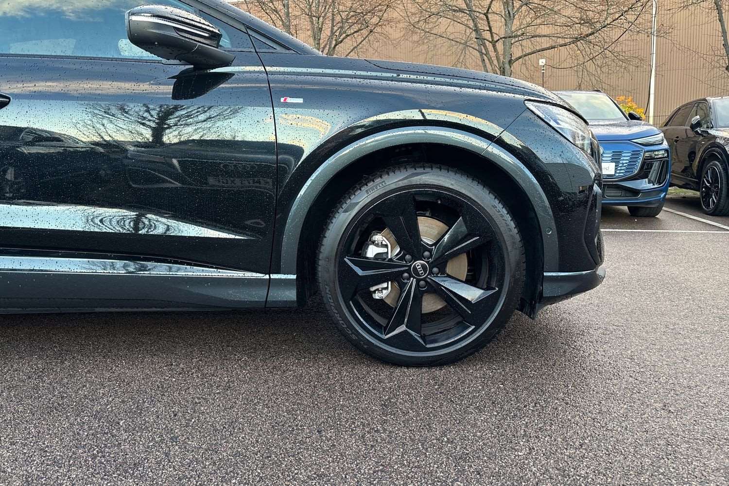 Used Audi Q4 e-tron 2025 for sale - 76540765: Photo 11