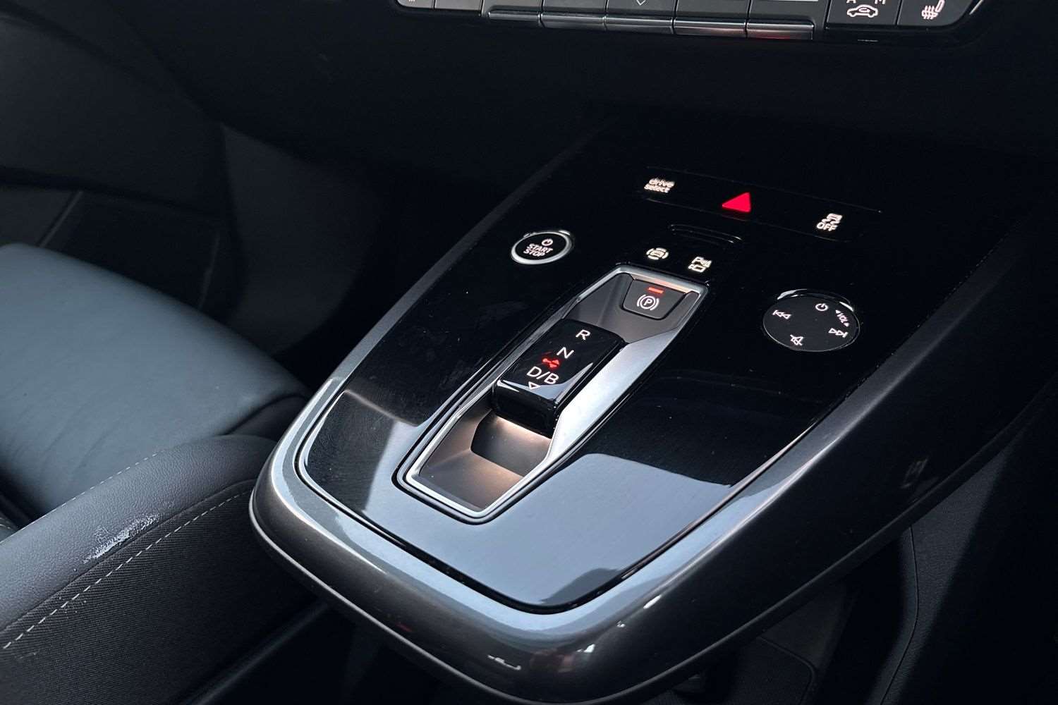 Used Audi Q4 e-tron 2025 for sale - 76540765: Photo 15