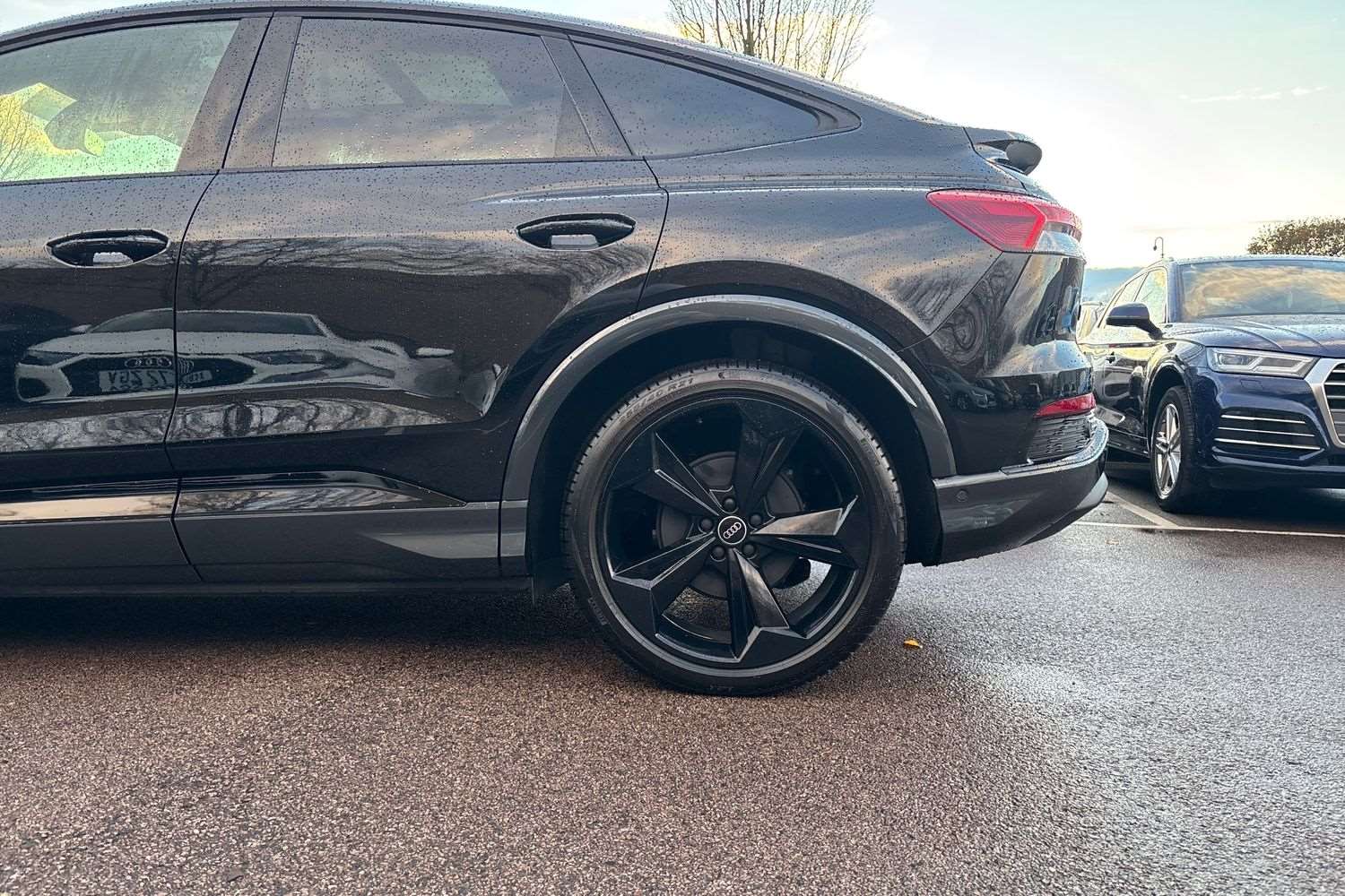 Used Audi Q4 e-tron 2025 for sale - 76540765: Photo 9