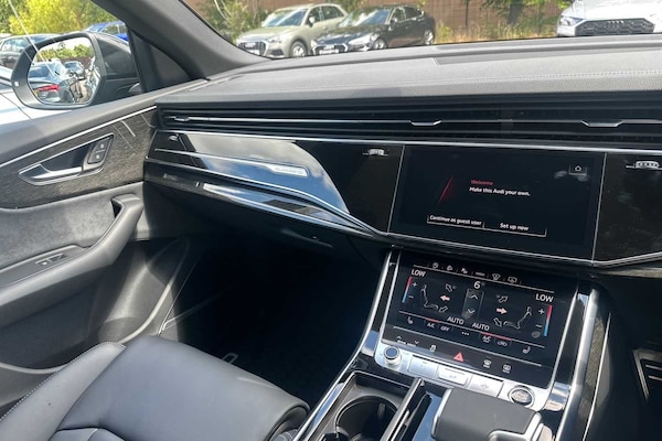 Used Audi Q8 for sale - 75710900: Photo 26