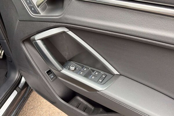 Used Audi Q3 2022 for sale - 76298418: Photo 14