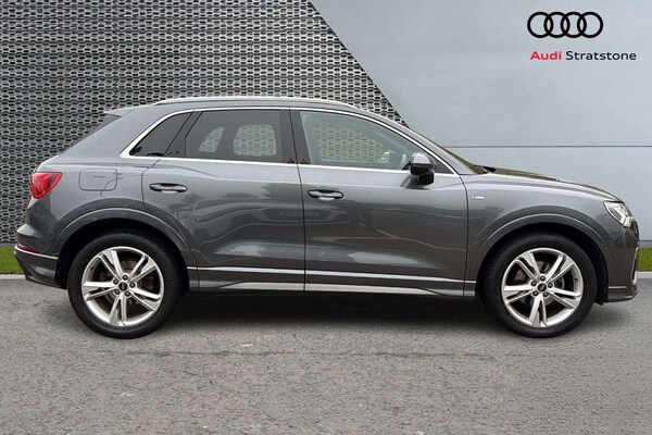 Used Audi Q3 2022 for sale - 76298418: Photo 4