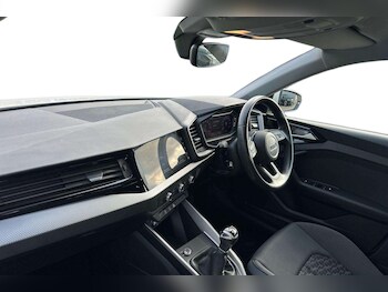 Used Audi A1 2023 for sale - 75993989: Photo 2