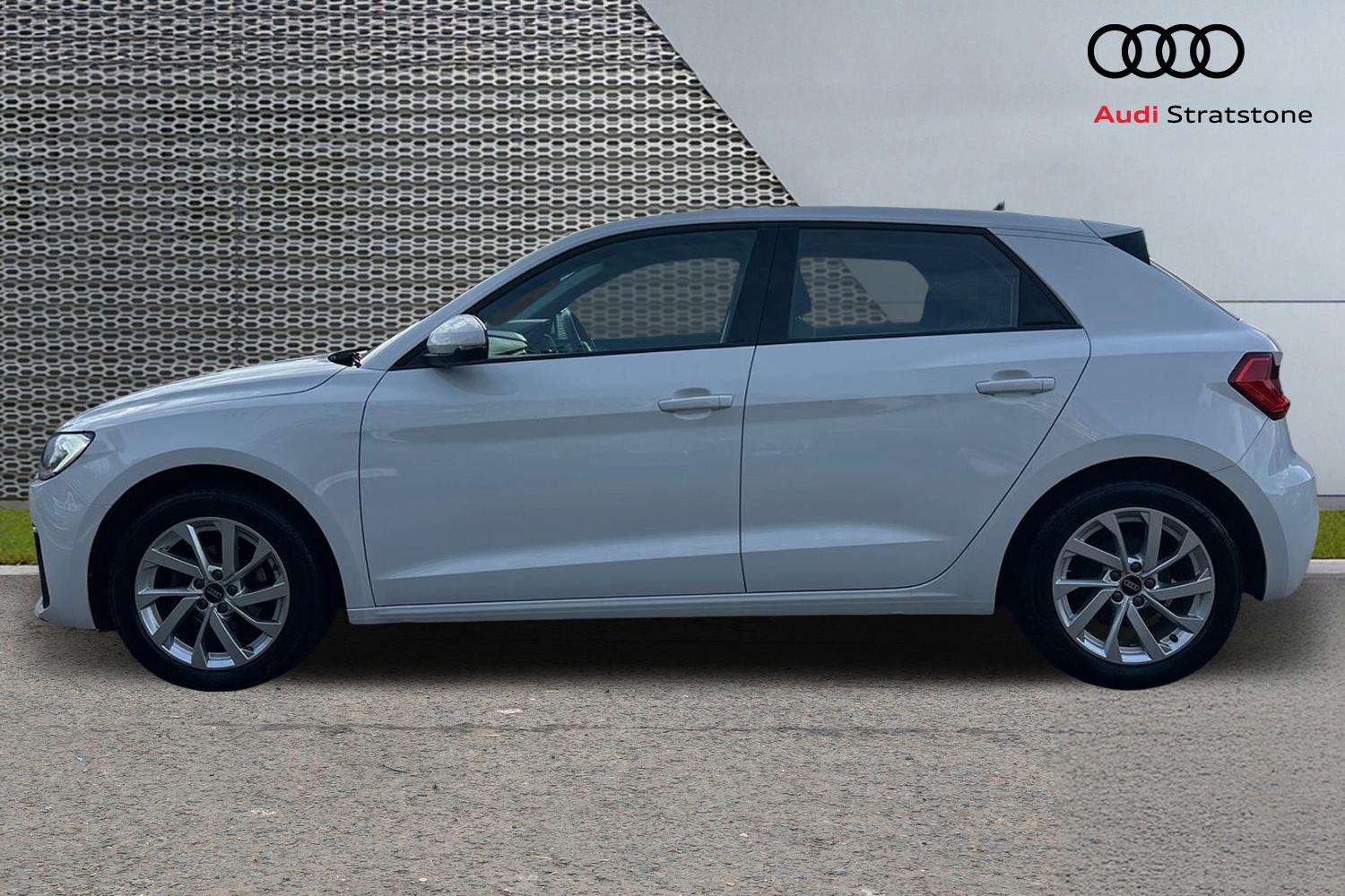 Used Audi A1 2023 for sale - 75993989: Photo 8