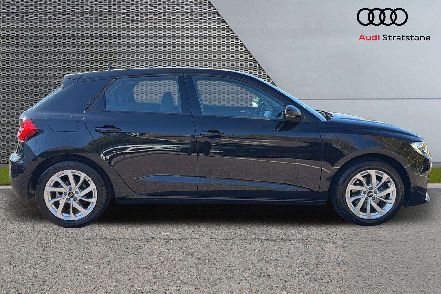 Used Audi A1 2023 for sale - 76088044: Photo 4