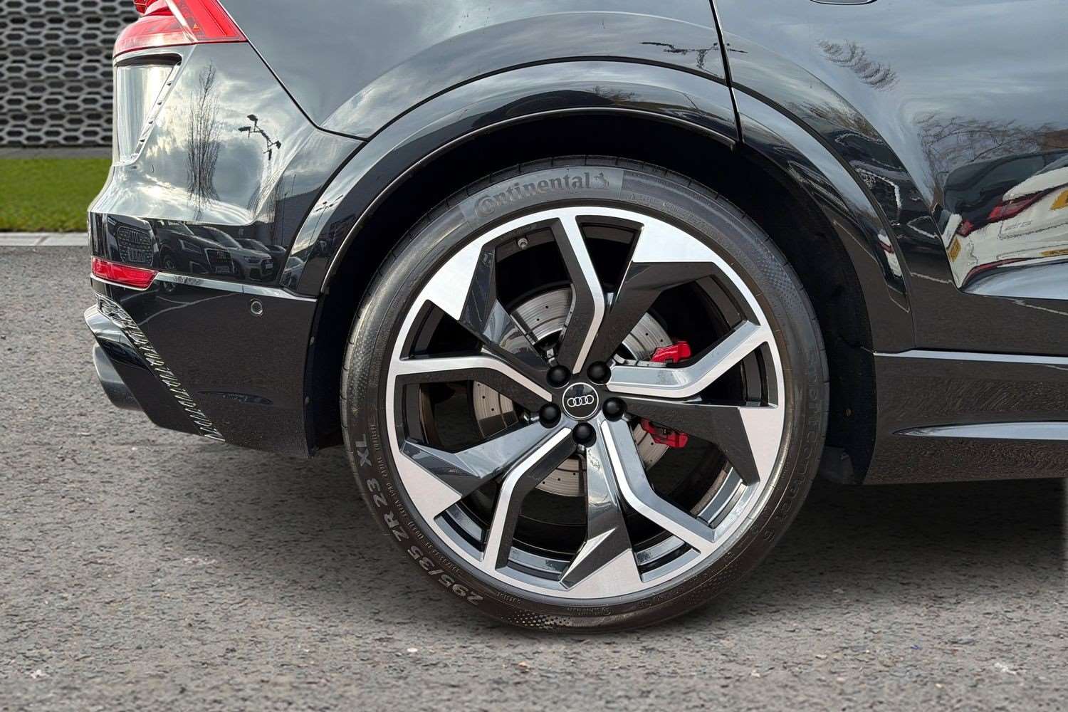 Used Audi RS Q8 2023 for sale - 76774145: Photo 11