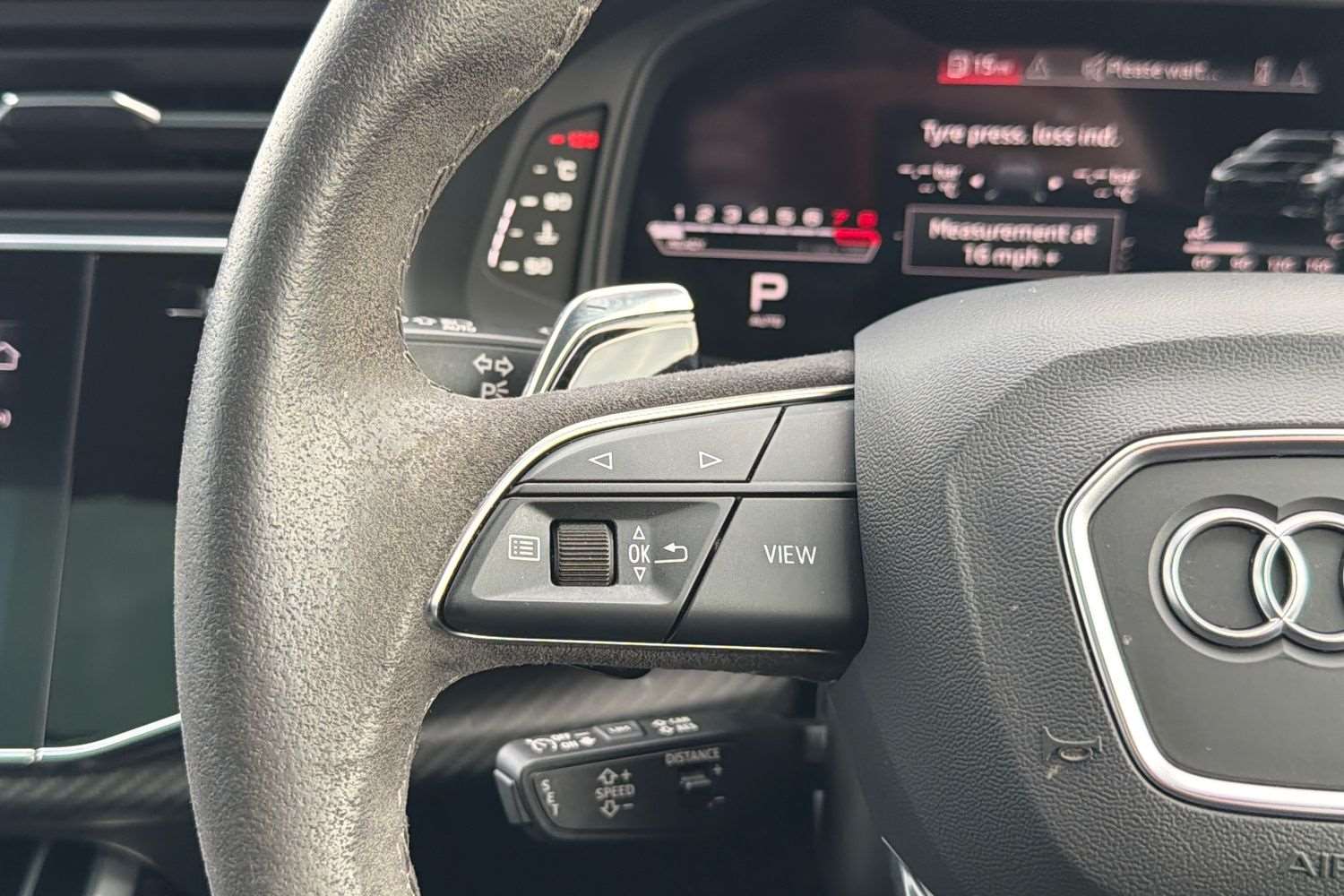 Used Audi RS Q8 2023 for sale - 76774145: Photo 16