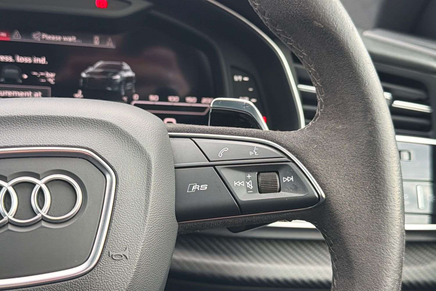 Used Audi RS Q8 2023 for sale - 76774145: Photo 17