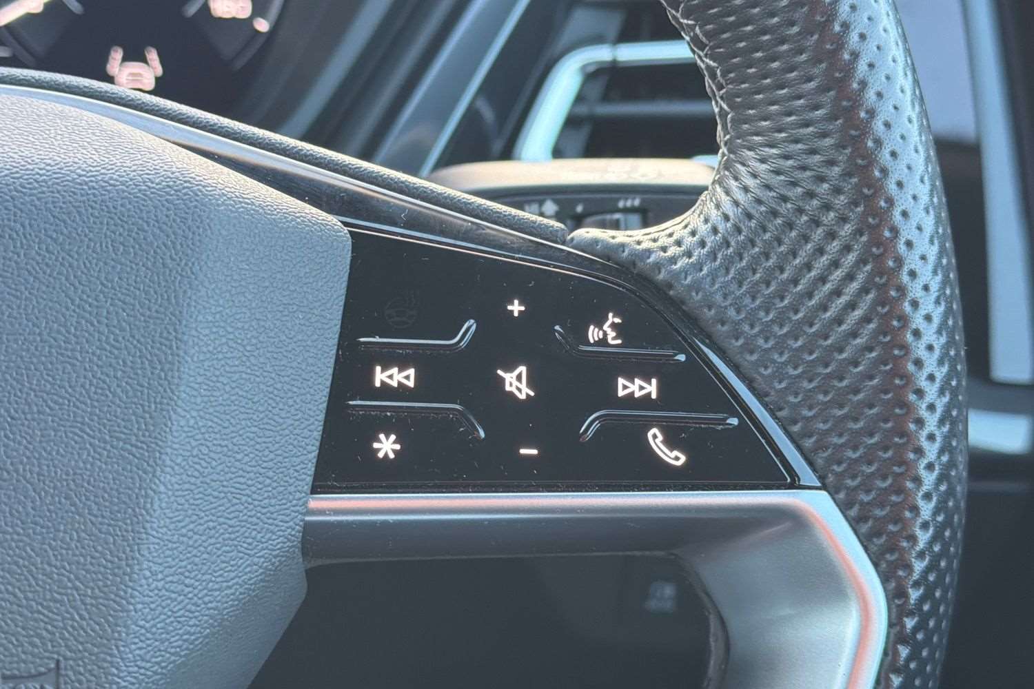 Used Audi Q4 e-tron 2023 for sale - 77134890: Photo 17