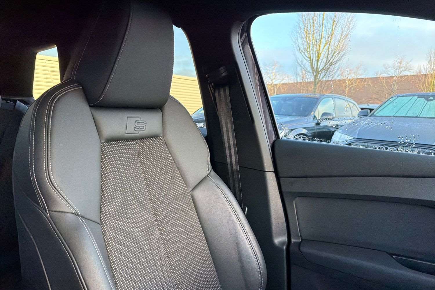 Used Audi Q4 e-tron 2023 for sale - 77134890: Photo 35