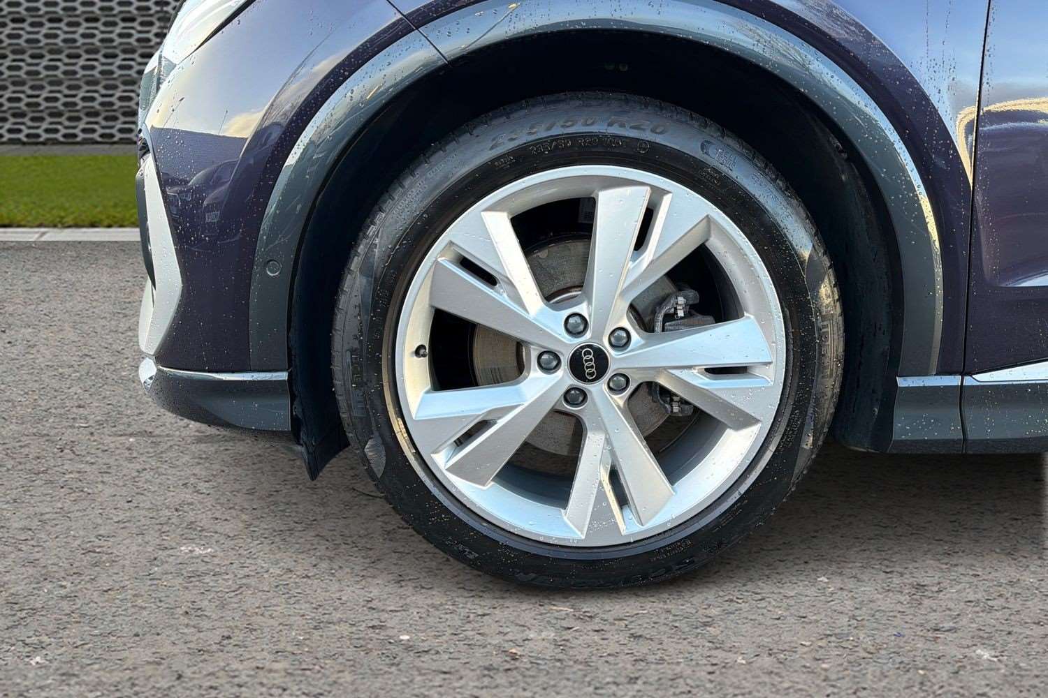 Used Audi Q4 e-tron 2023 for sale - 77134890: Photo 9