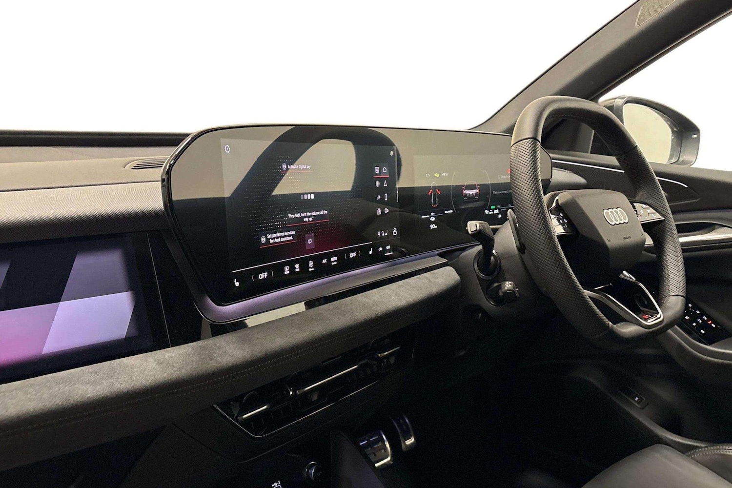Used Audi Q6 e-tron 2024 for sale - 76169959: Photo 2