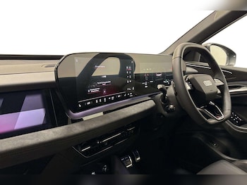Used Audi Q6 e-tron 2024 for sale - 76169959: Photo 2