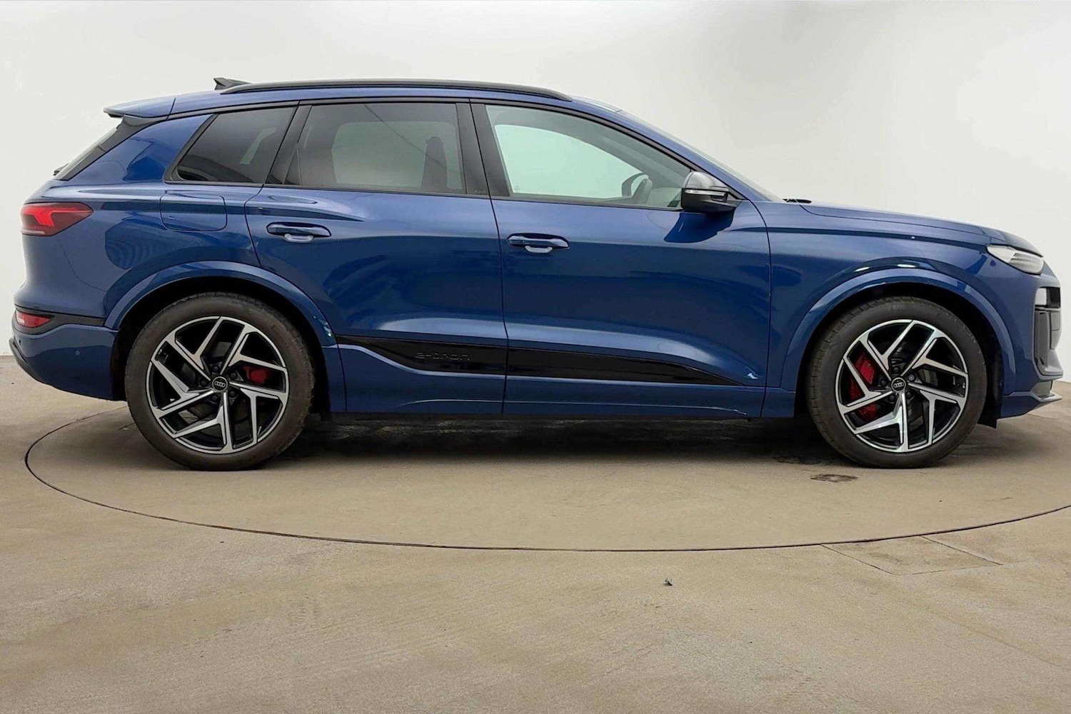 Used Audi Q6 e-tron 2024 for sale - 76169959: Photo 4