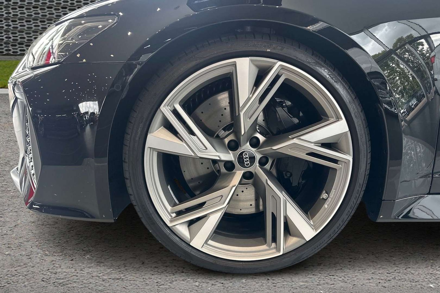 Used Audi RS6 2025 for sale - 76955289: Photo 11