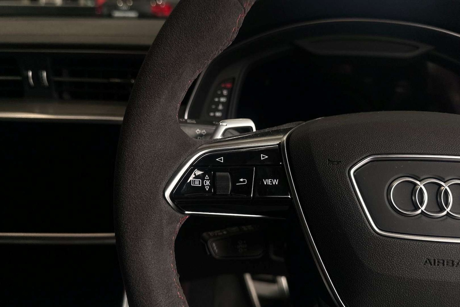 Used Audi RS6 2025 for sale - 76955289: Photo 16