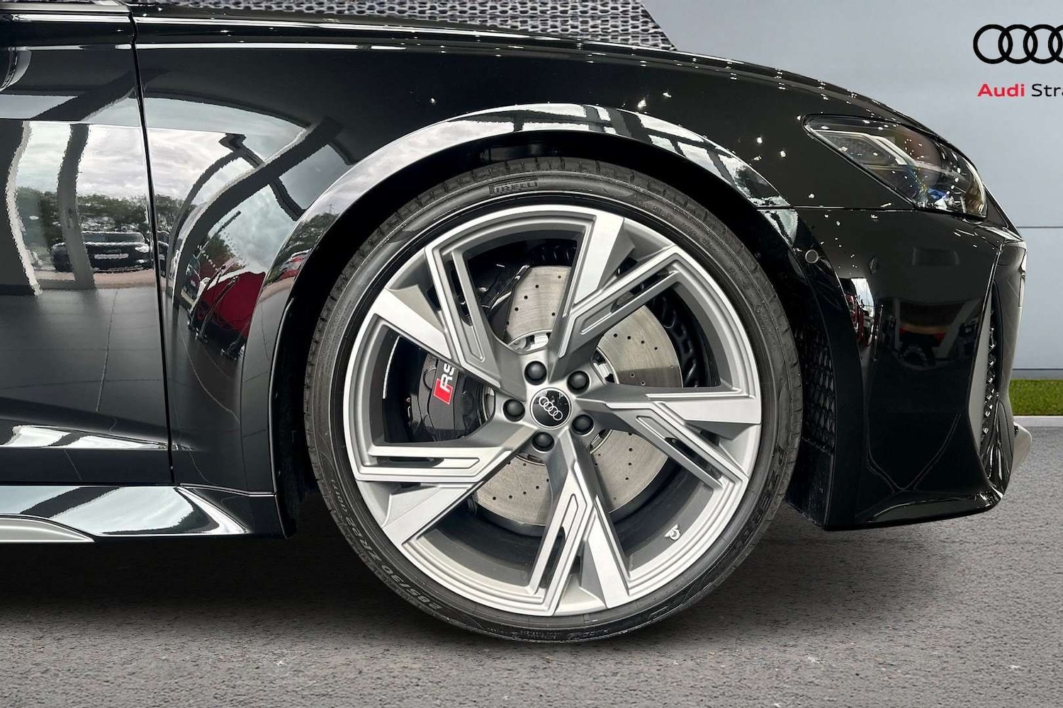 Used Audi RS6 2025 for sale - 76955289: Photo 5