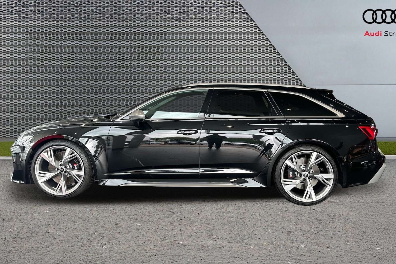 Used Audi RS6 2025 for sale - 76955289: Photo 8