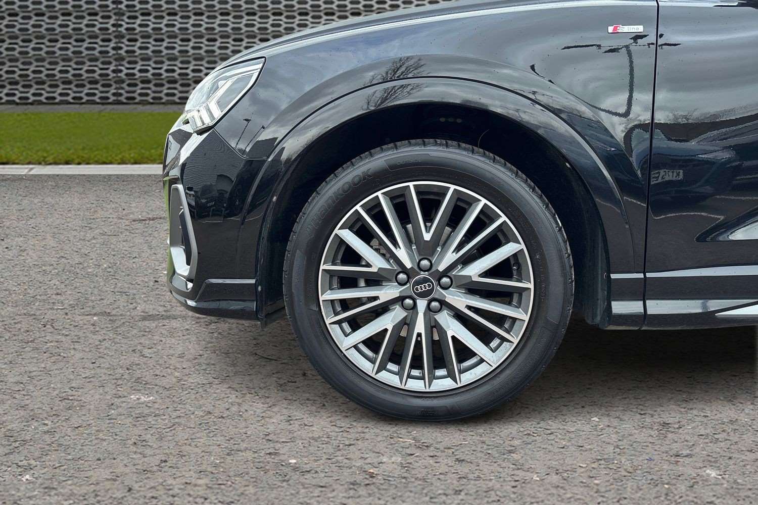 Used Audi Q3 2023 for sale - 77686668: Photo 10