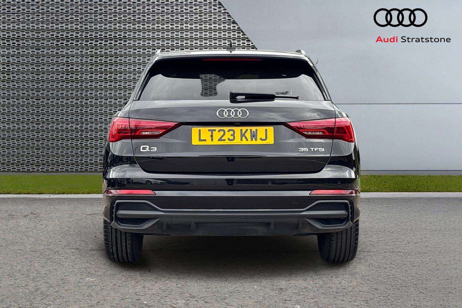 Used Audi Q3 2023 for sale - 77686668: Photo 7