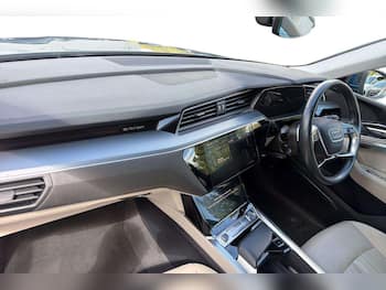 Used Audi e-tron 2019 for sale - 79731056: Photo