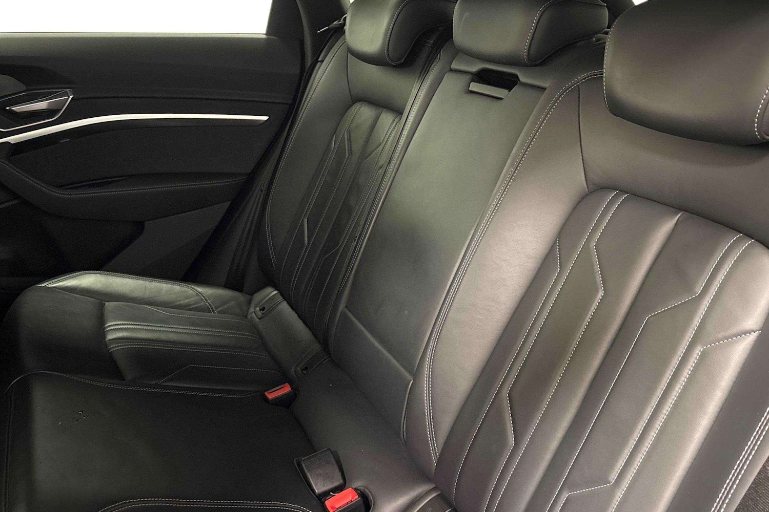 Used Audi e-tron 2022 for sale - 77772232: Photo 7