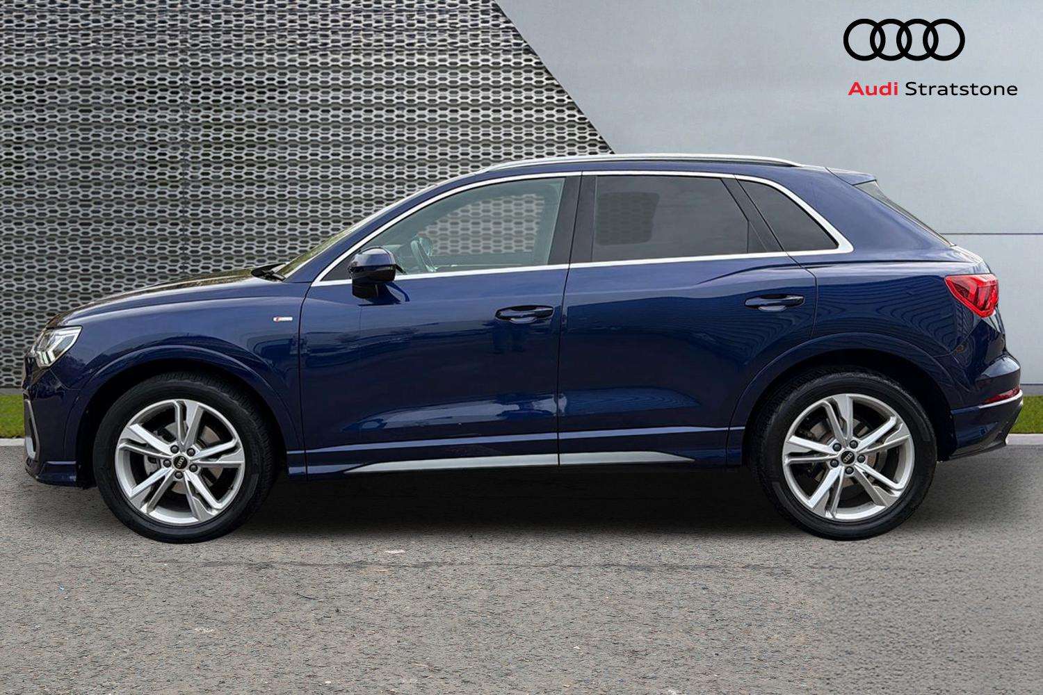 Used Audi Q3 2022 for sale - 76156357: Photo 8