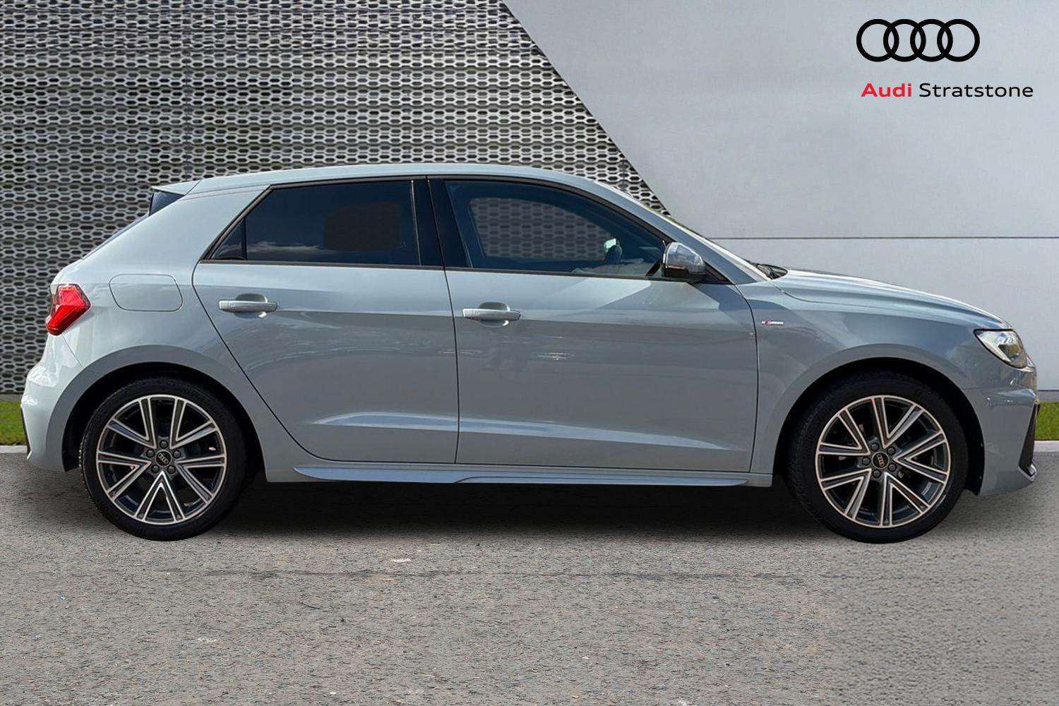 Used Audi A1 2023 for sale - 76156241: Photo 4