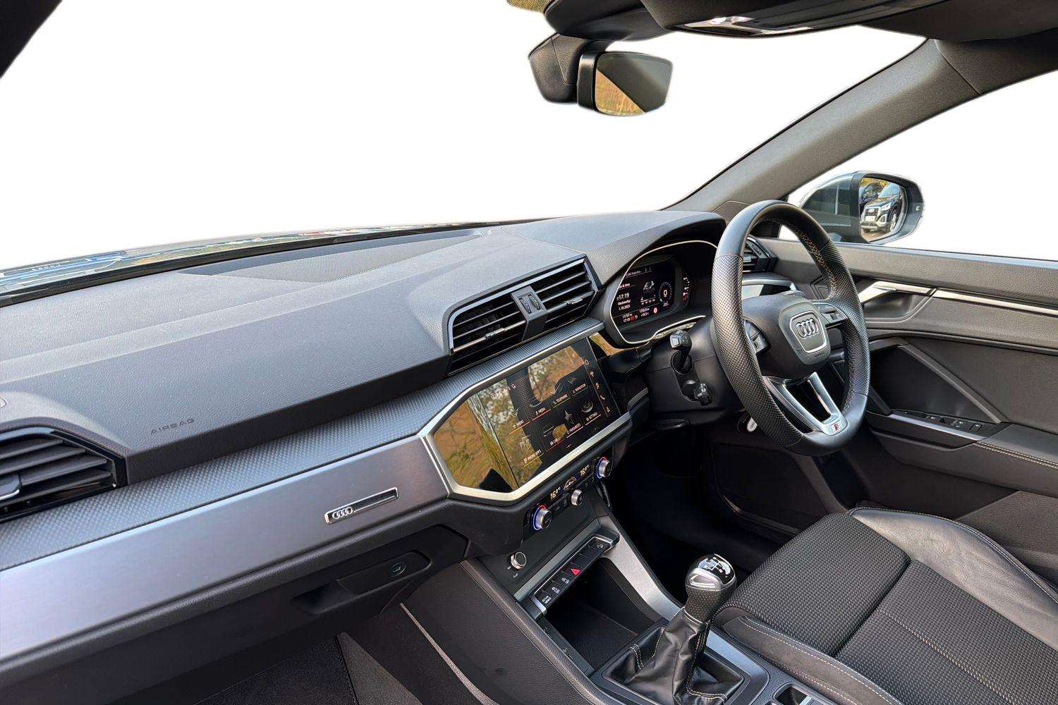 Used Audi Q3 2022 for sale - 76141628: Photo 2