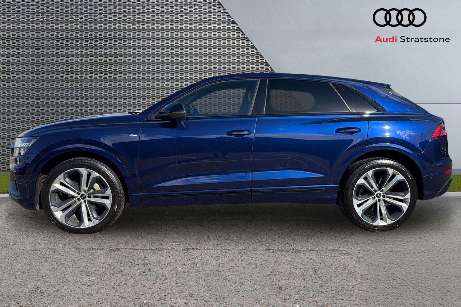Used Audi Q8 2022 for sale - 77842267: Photo 8