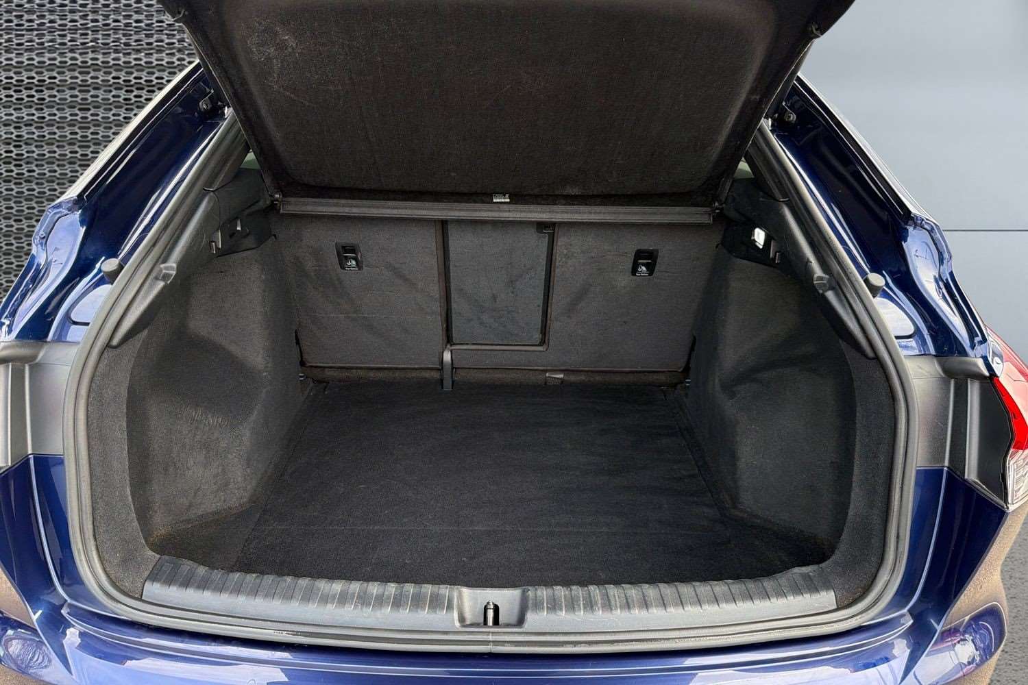 Used Audi Q4 e-tron 2024 for sale - 77996013: Photo 13