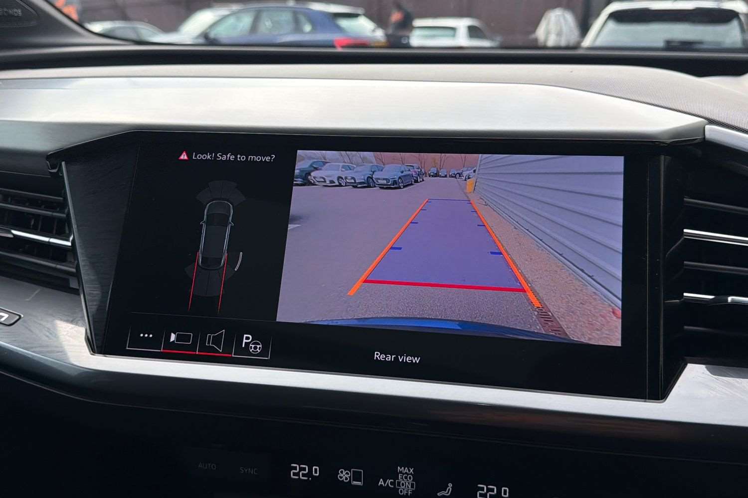 Used Audi Q4 e-tron 2024 for sale - 77996013: Photo 26