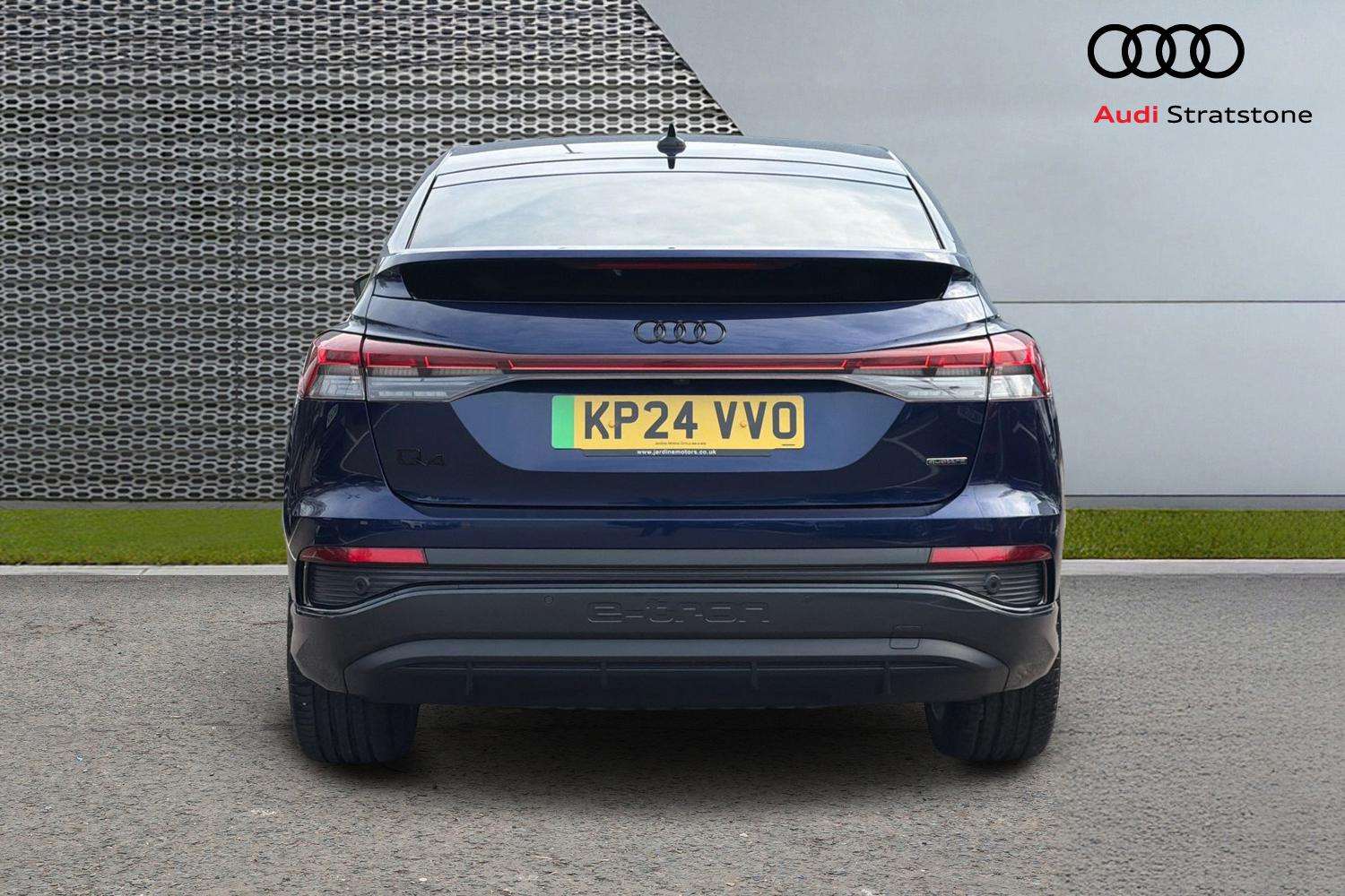 Used Audi Q4 e-tron 2024 for sale - 77996013: Photo 7