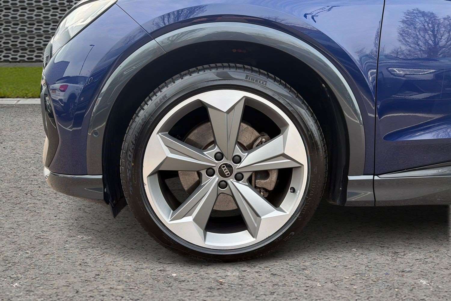 Used Audi Q4 e-tron 2024 for sale - 77996013: Photo 9