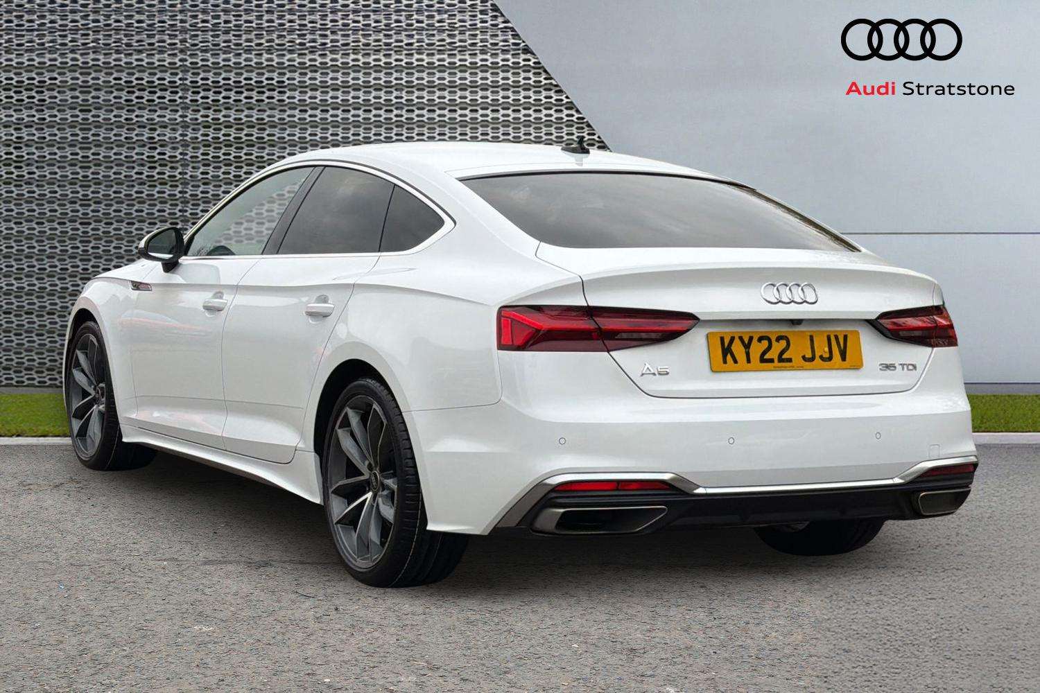 Used Audi A5 2022 for sale - 76242379: Photo 3