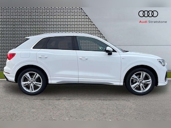 Used Audi Q3 2022 for sale - 77270086: Photo