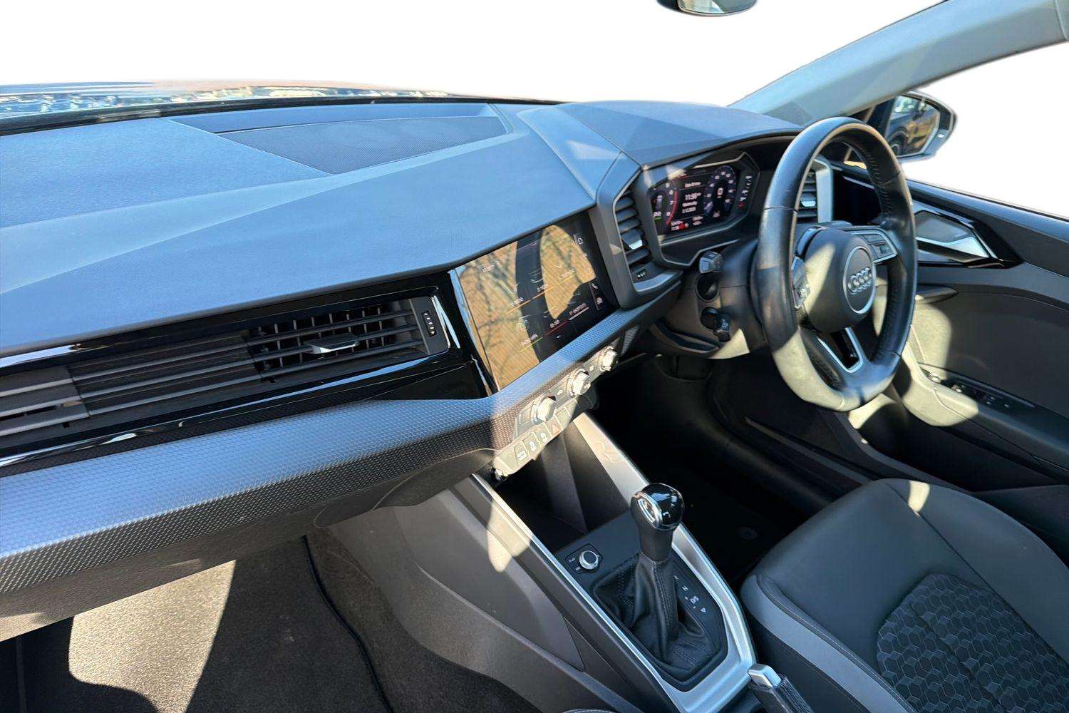 Used Audi A1 2020 for sale - 76804861: Photo 2