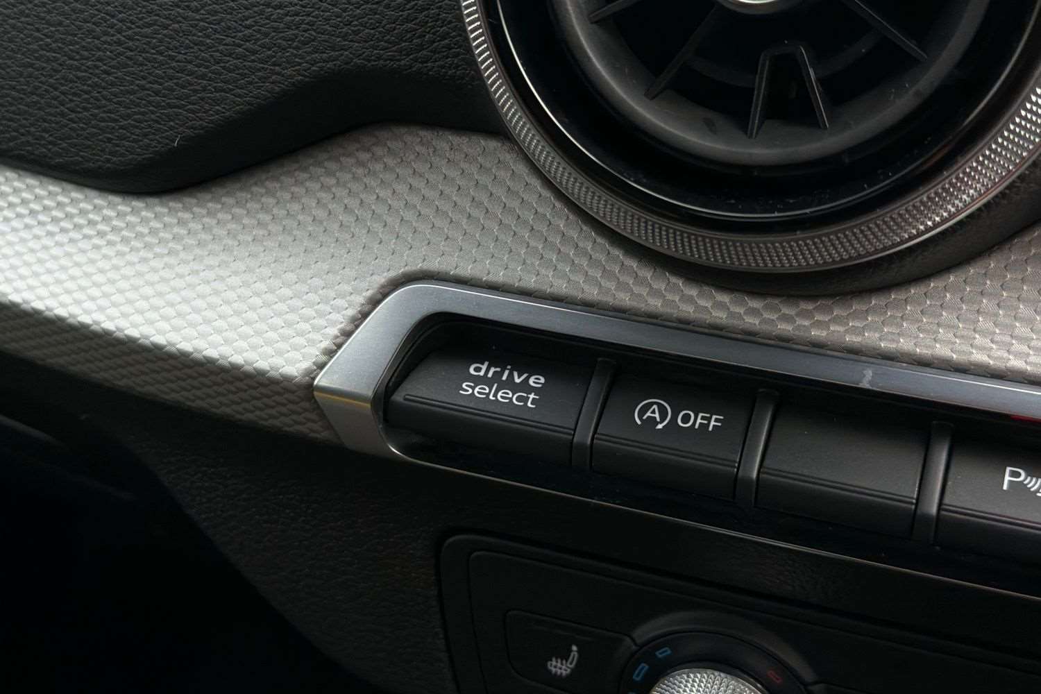 Used Audi Q2 2023 for sale - 78010435: Photo 30