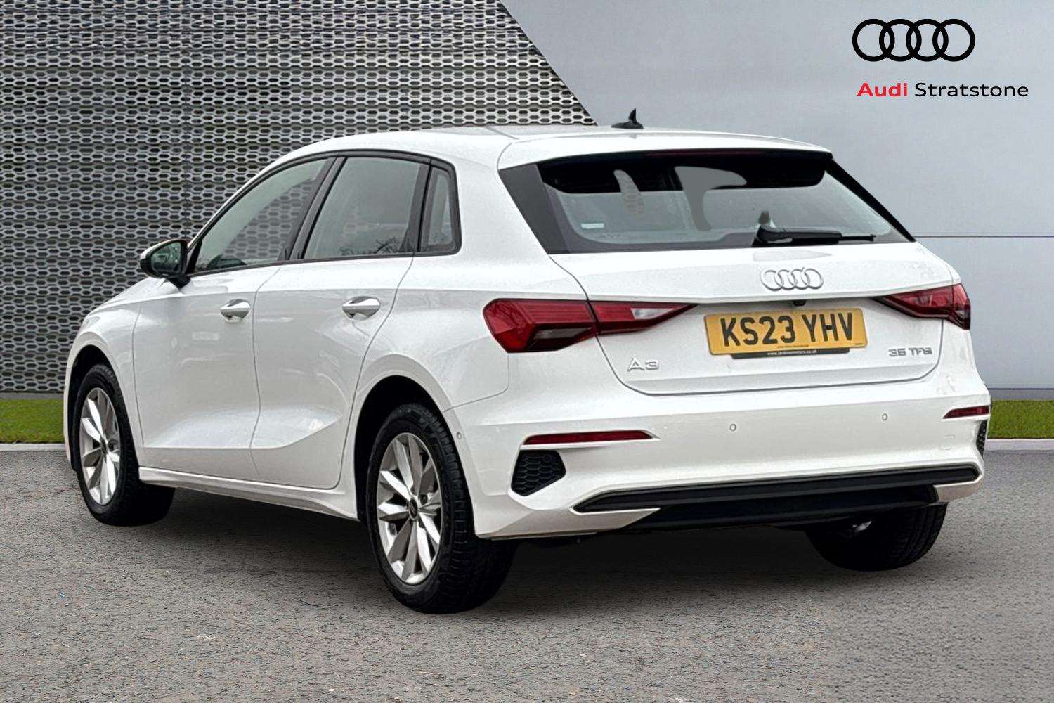 Used Audi A3 2023 for sale - 77232919: Photo 3