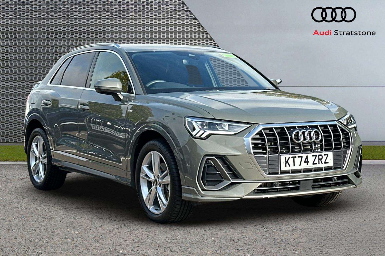 Used Audi Q3 2025 for sale - 76016204: Photo 1