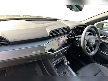 Used Audi Q3 2025 for sale - 76016204: Photo 2