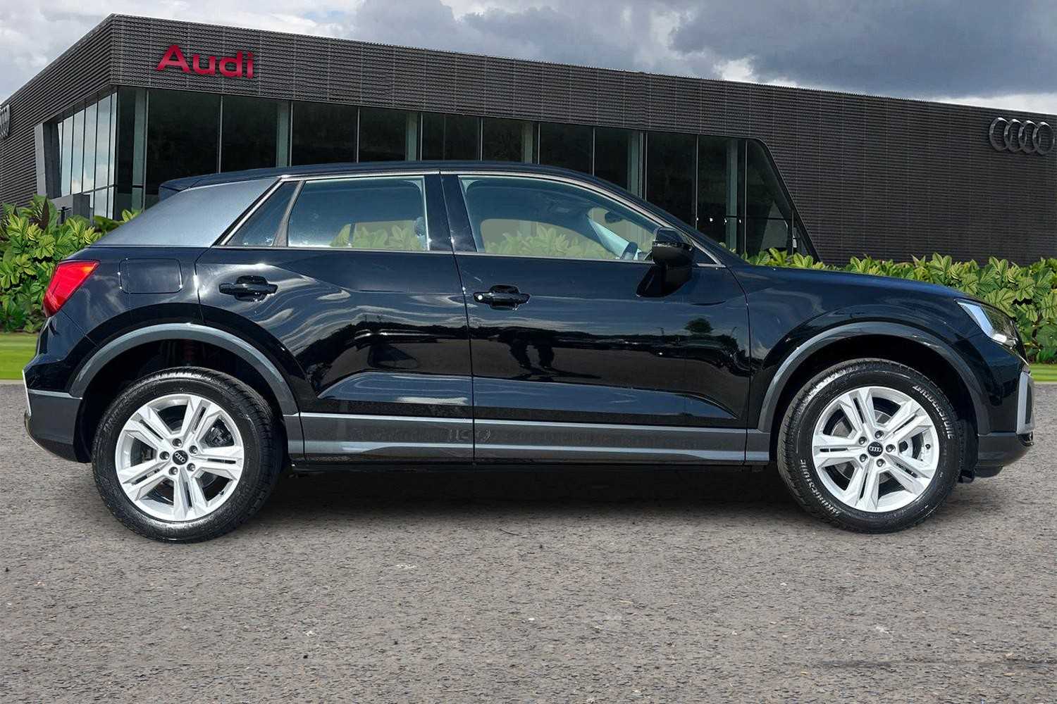 Used Audi Q2 2025 for sale - 76015942: Photo 4