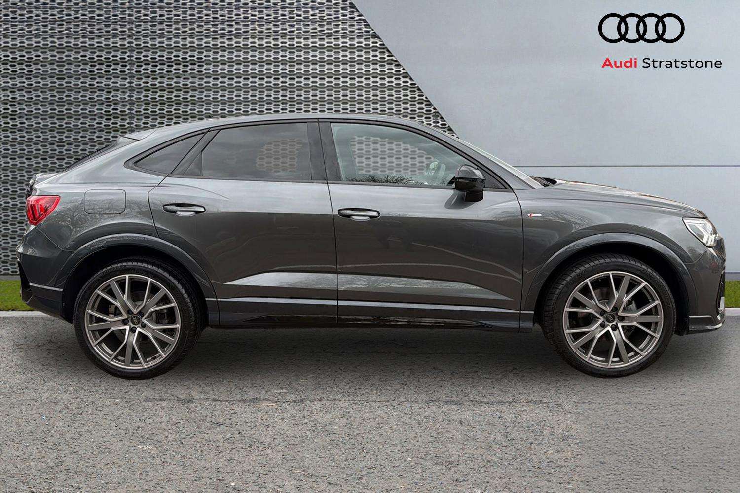 Used Audi Q3 2025 for sale - 76421195: Photo 4